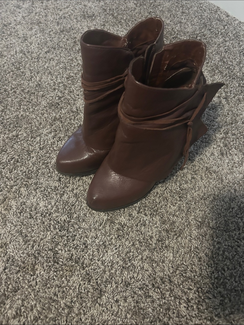 Women's Brown Ankle Boots - Stylish Pointed Toe wedge booties